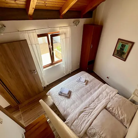 Kristal House